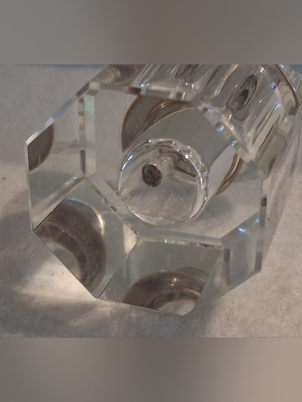 Pair of Oleg Cassini Crystal Perfume Bottles Etched Signature New In Box - Picture 5 of 7